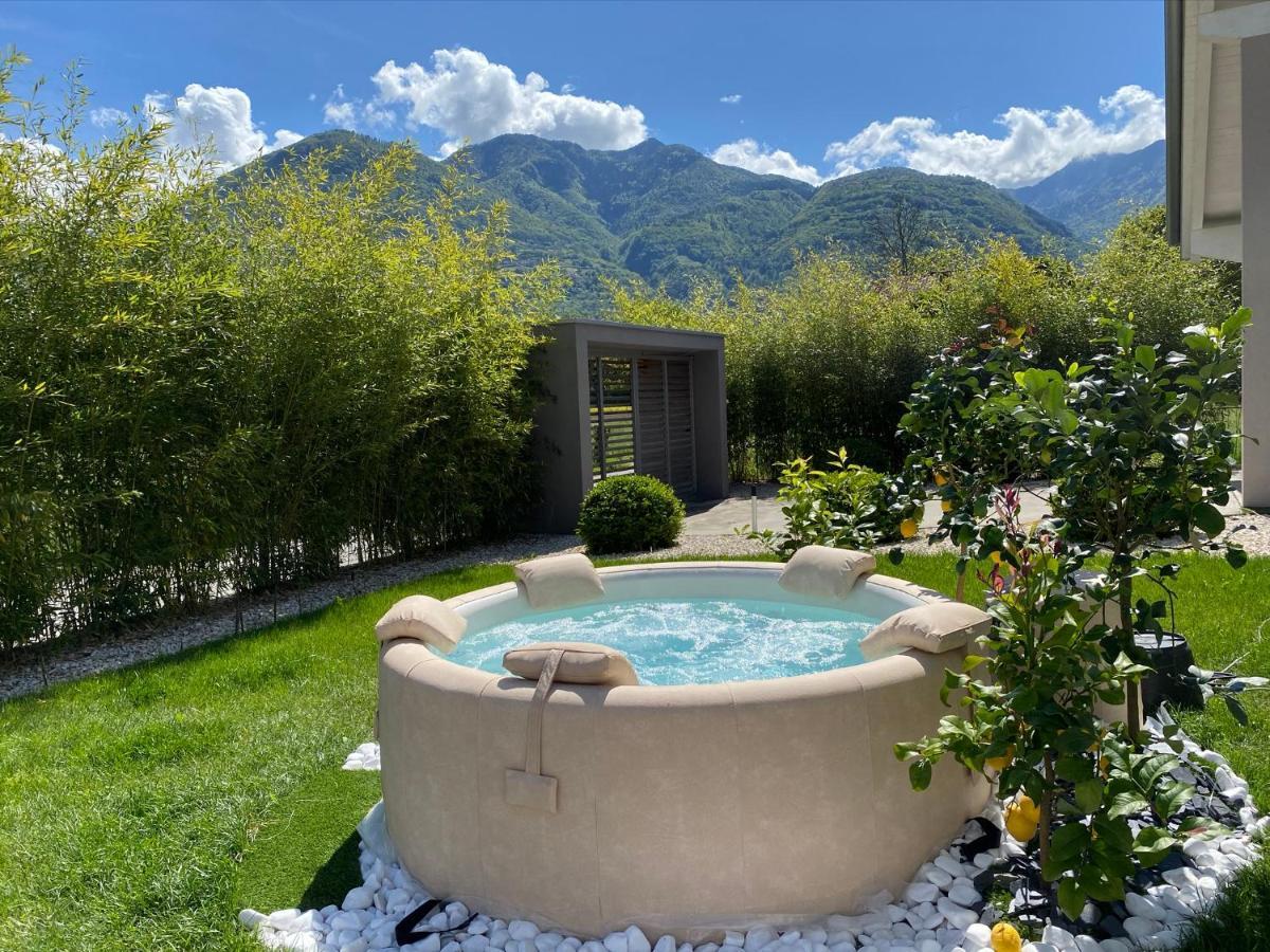 Art B&B Design Costa Volpino Exterior foto